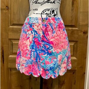 Lilly Pulitzer Pink And Blue Coral Print with Scalloped Hem Skirt/Skort Size 4